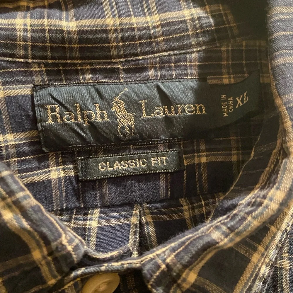 Ralph Lauren casual button down shirt - Picture 2 of 4